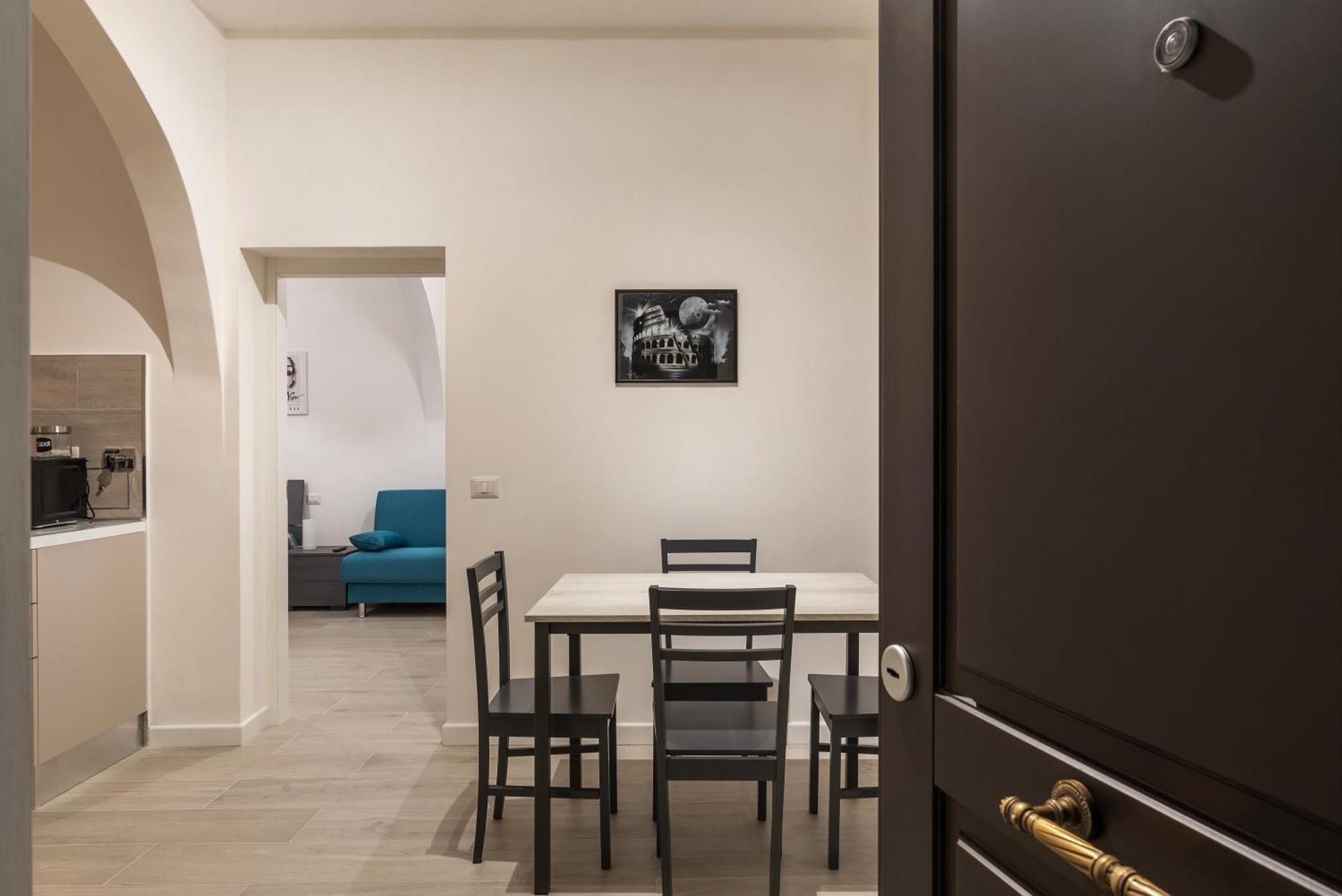 Terme Di Traiano Apartment - 10 Min Dal Colosseo Rome Bagian luar foto