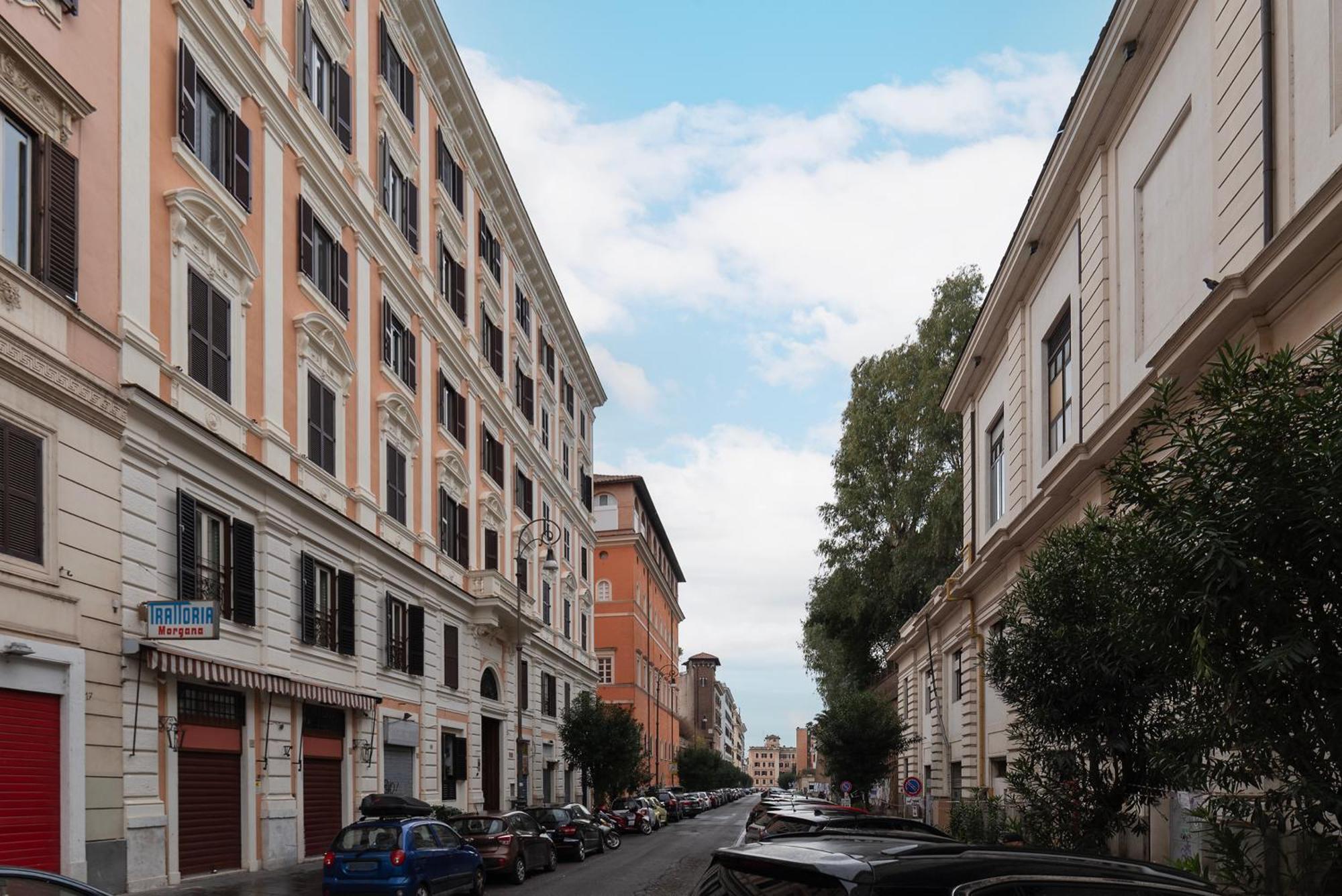 Terme Di Traiano Apartment - 10 Min Dal Colosseo Rome Bagian luar foto